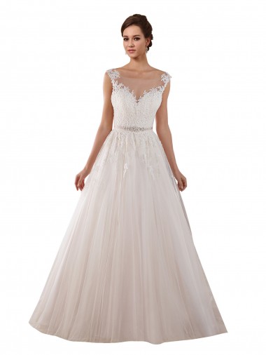 Keyhole Back Ivory Tulle & Lace Sweetheart Chapel Train Sleeveless Wedding Dress Southampton