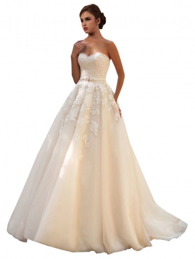 Ball Gown Tulle & Lace Sweetheart Chapel Train Sleeveless Wedding Dress Southampton