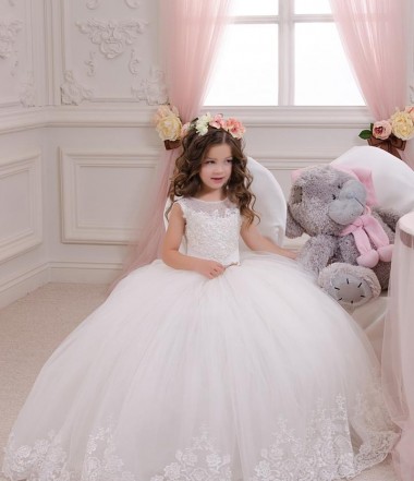 Tulle & Lace Bateau Neck Chapel Train Sleeveless Flower Girl Wedding Dress Southampton