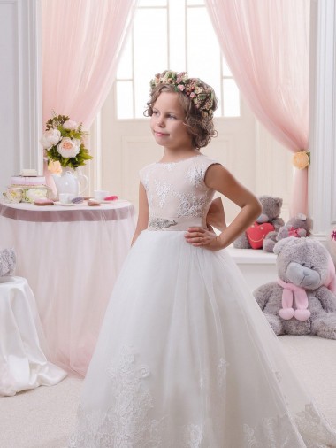 V-Back Tulle & Lace Bateau Neck Chapel Train Sleeveless Flower Girl Dresses Southampton