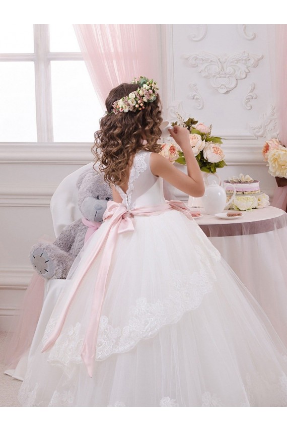 V-Back Tulle & Lace Sweetheart Chapel Train Sleeveless Flower Girl Dress for Wedding Southampton